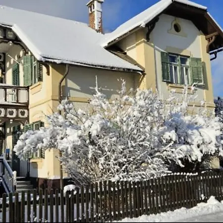 Villa Orasch Mit Erotikflair Krumpendorf